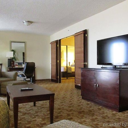 Radisson Hotel Austin - University Zewnętrze zdjęcie