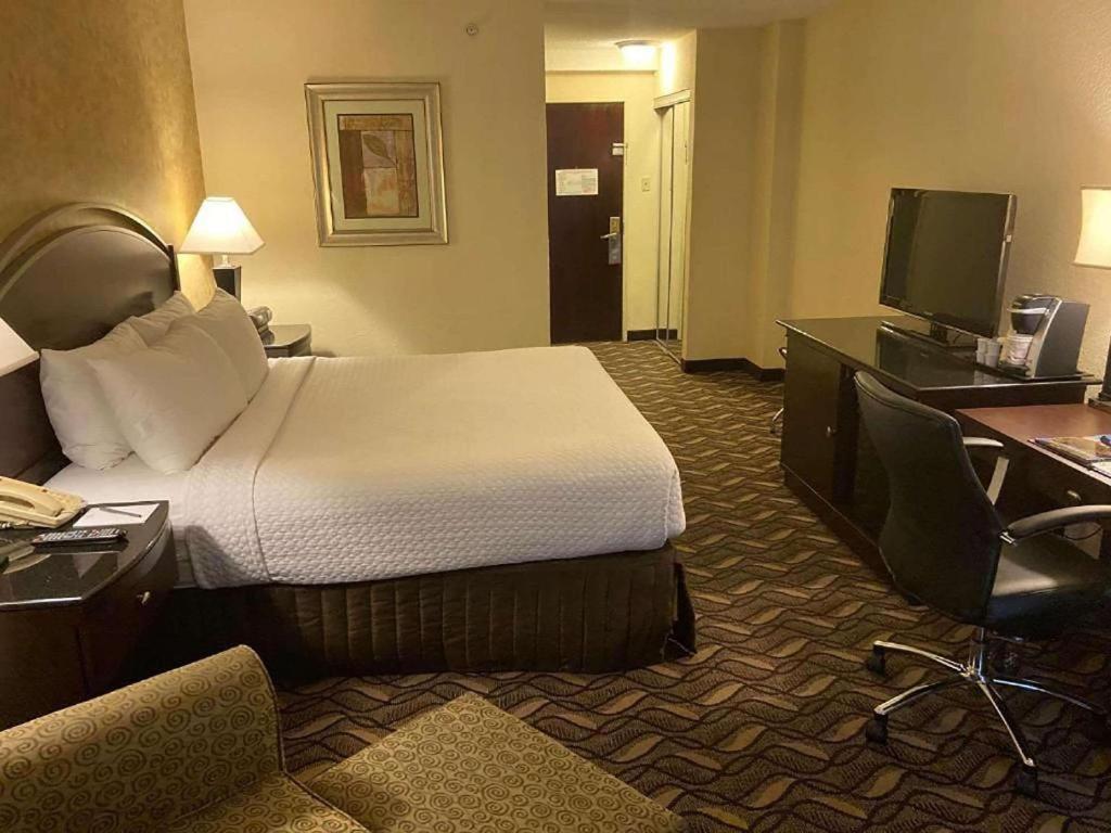 Radisson Hotel Austin - University Zewnętrze zdjęcie